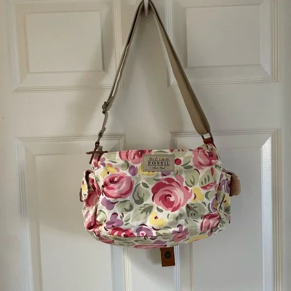 Fossil | Classic Floral Canvas Crossbody Shoulder Bag. Adjustable Straps. Pink - Picture 2 of 12